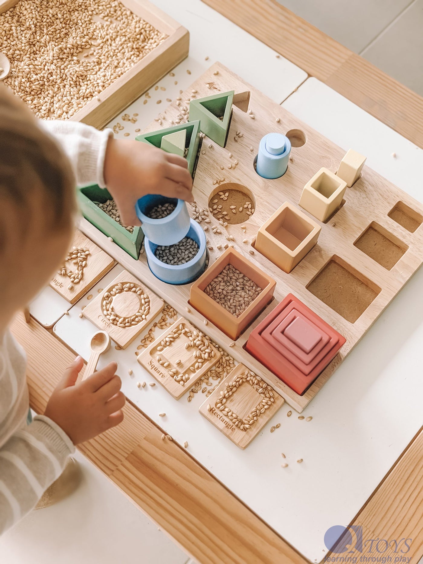 QToys 3D sorting and nesting board