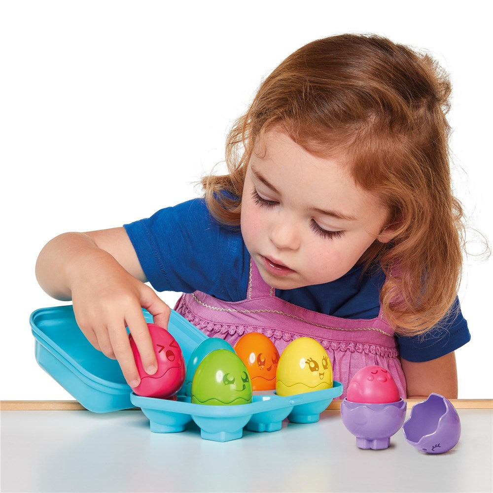 Tomy Hide & Squeak Bright Chicks