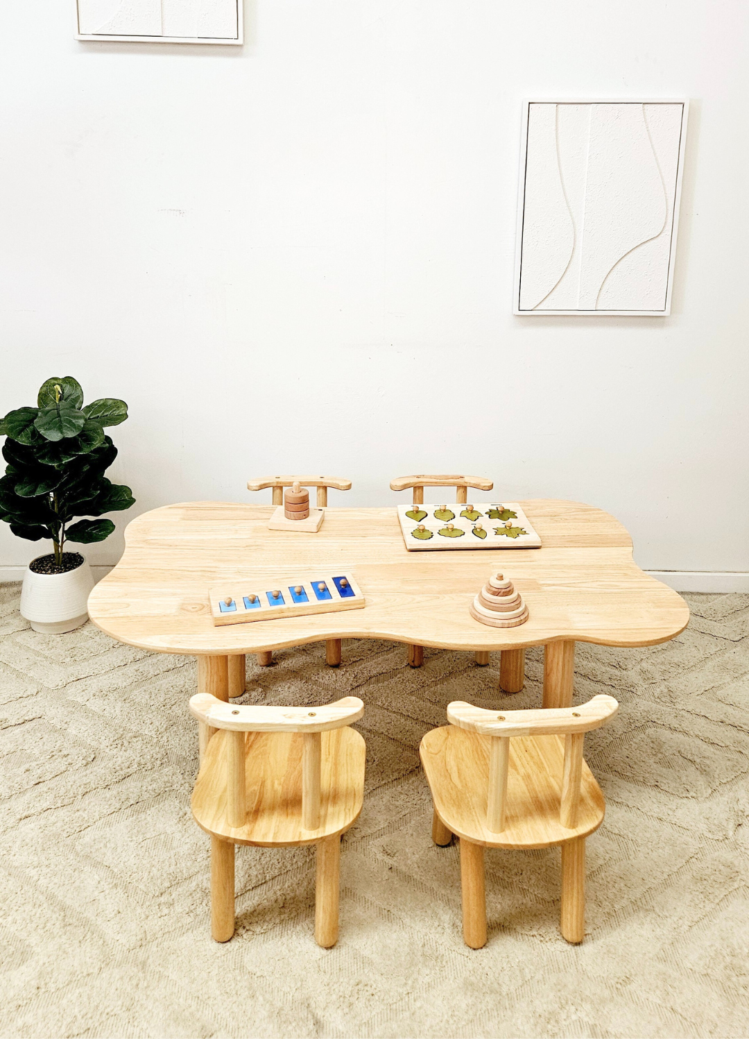 Children’s hardwood cloud table with 4 chairs