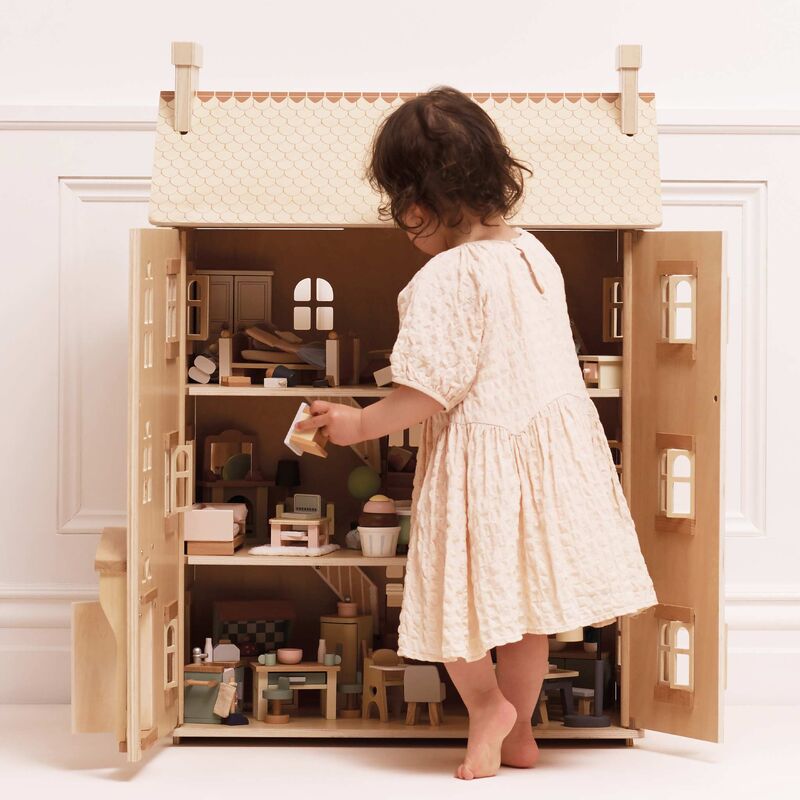 The Grand Dollhouse Starter