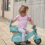 Tender Leaf Delivery Scooter