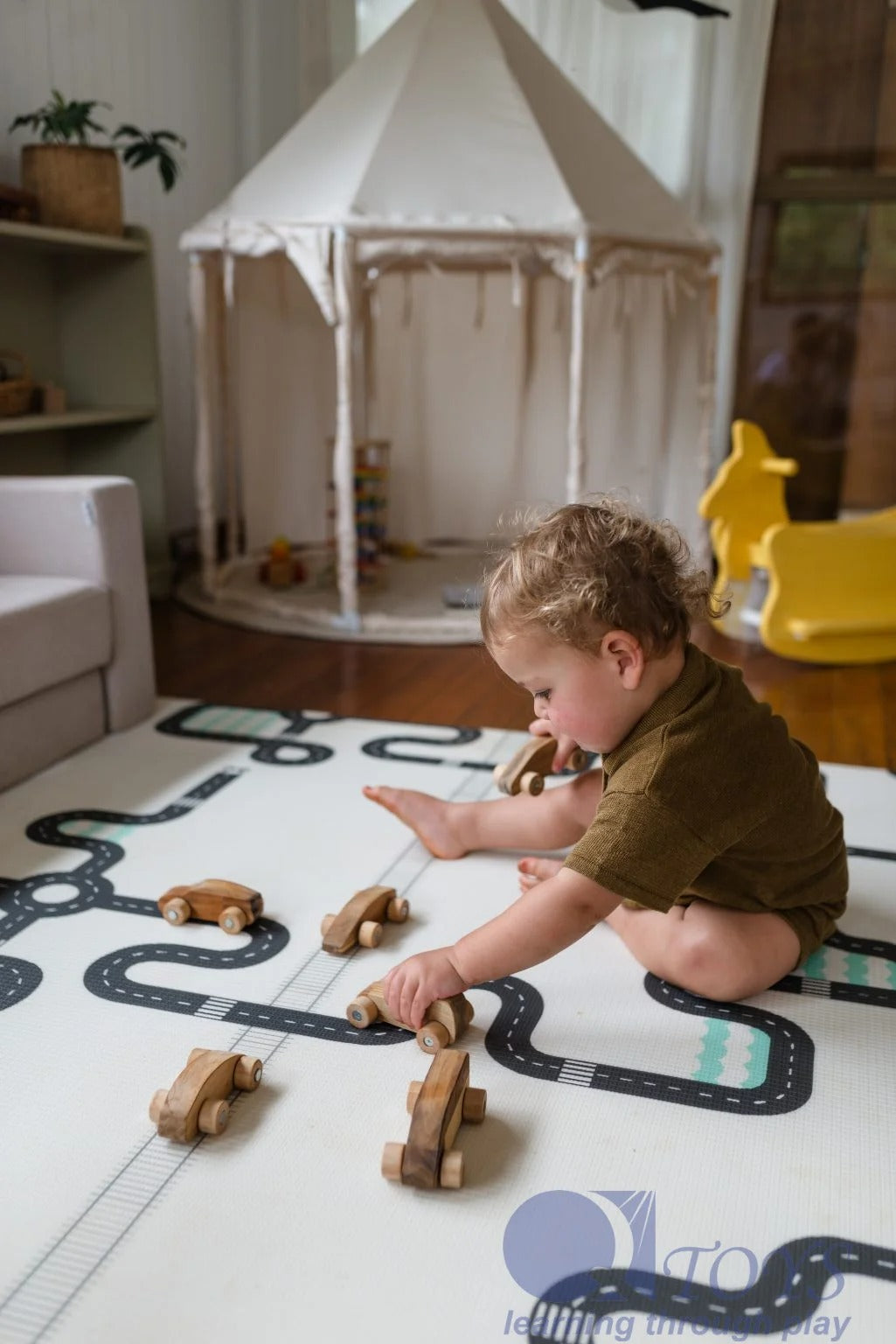 Qtoys Wooden Car Play Set