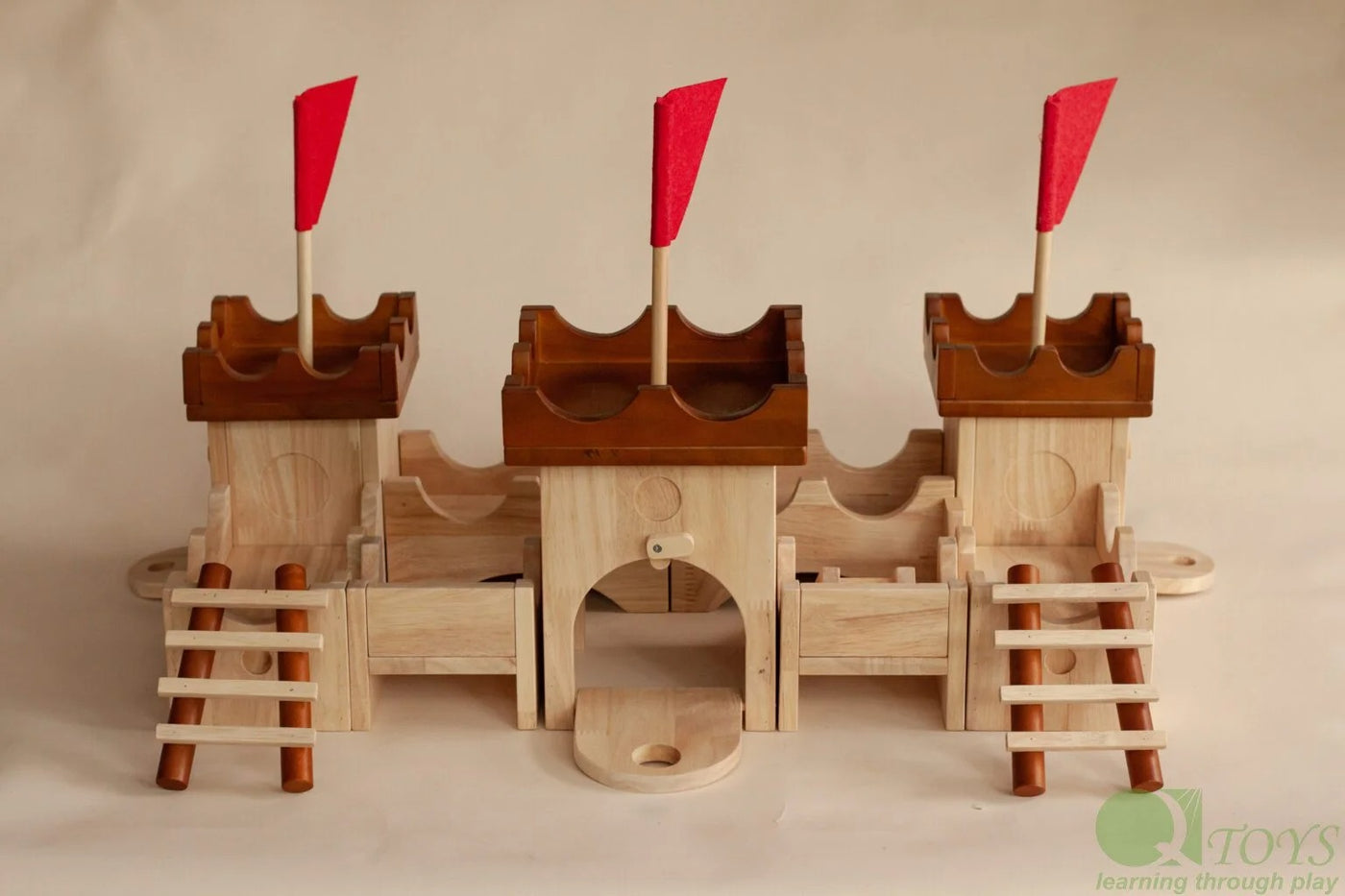 Qtoys Medieval Castle