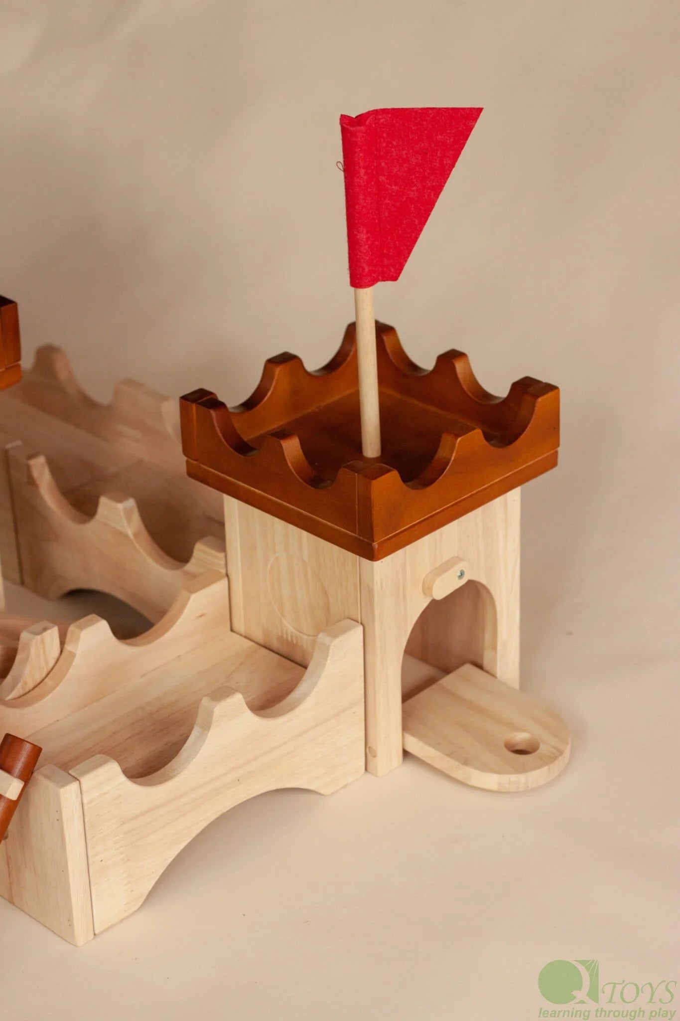 Qtoys Medieval Castle