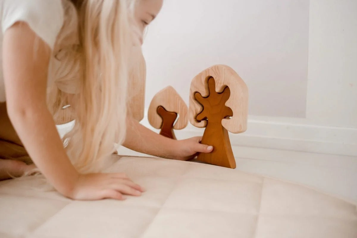 Qtoys Two Toned Wooden Trees