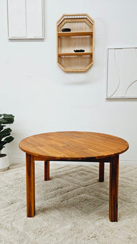 Acacia Round Table