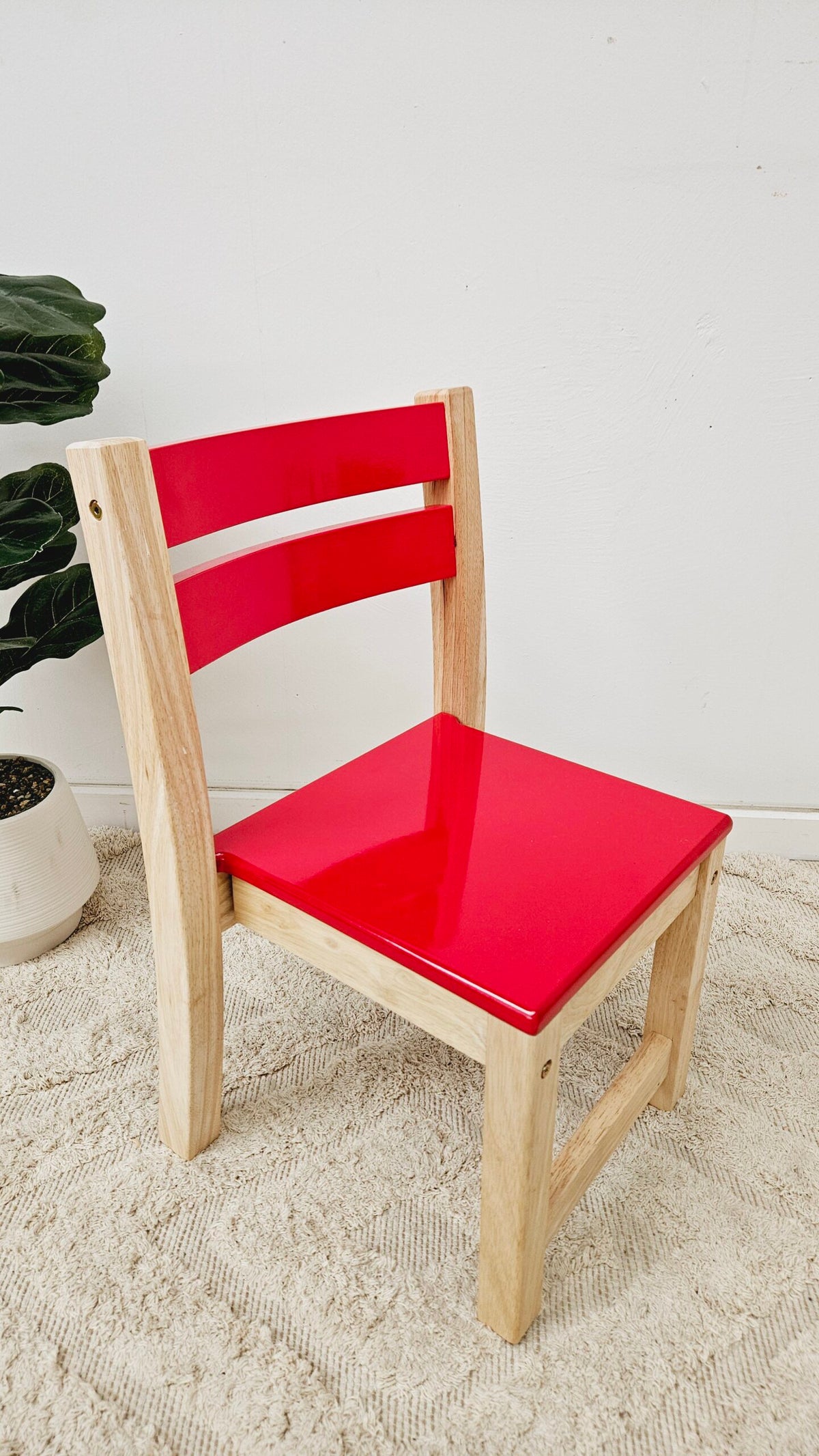 Red Seat stacking chairs – Set of 2