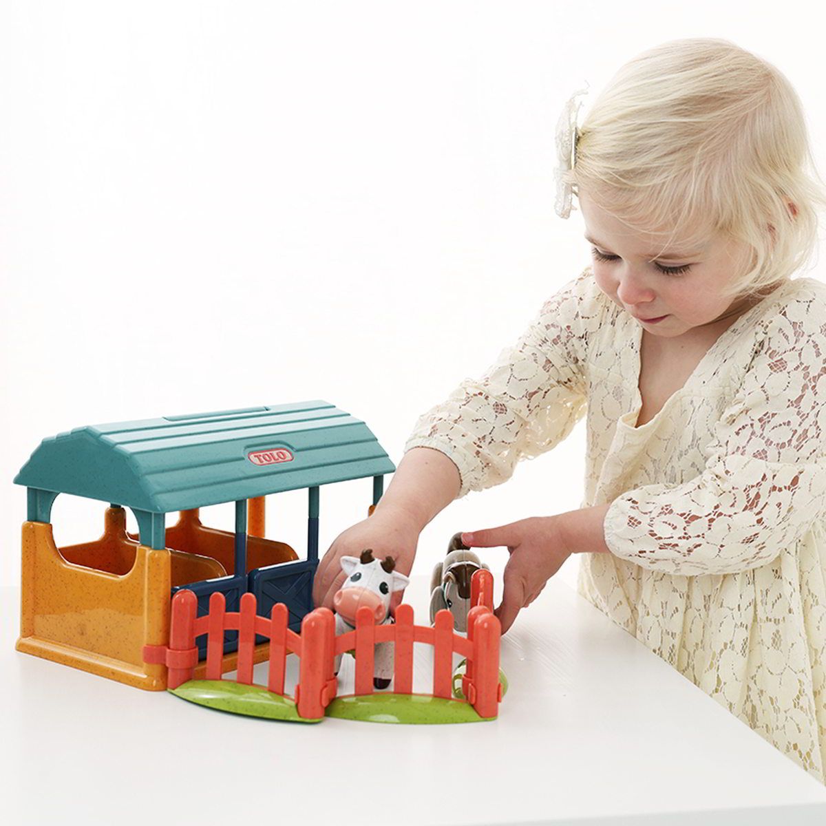 First Friends Cow & Horse Stable Set