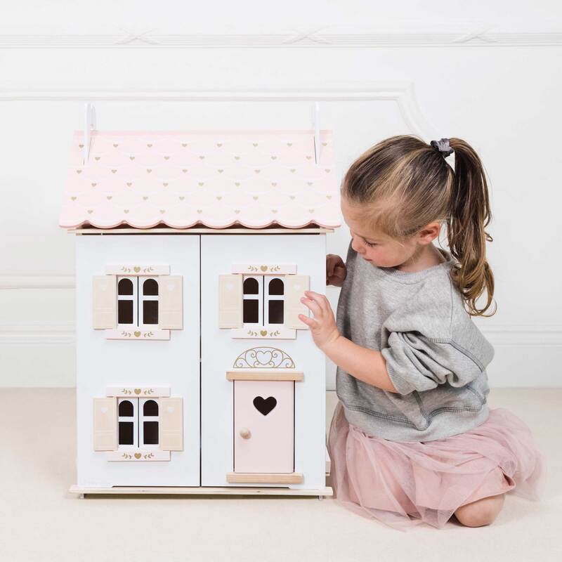 rose doll house