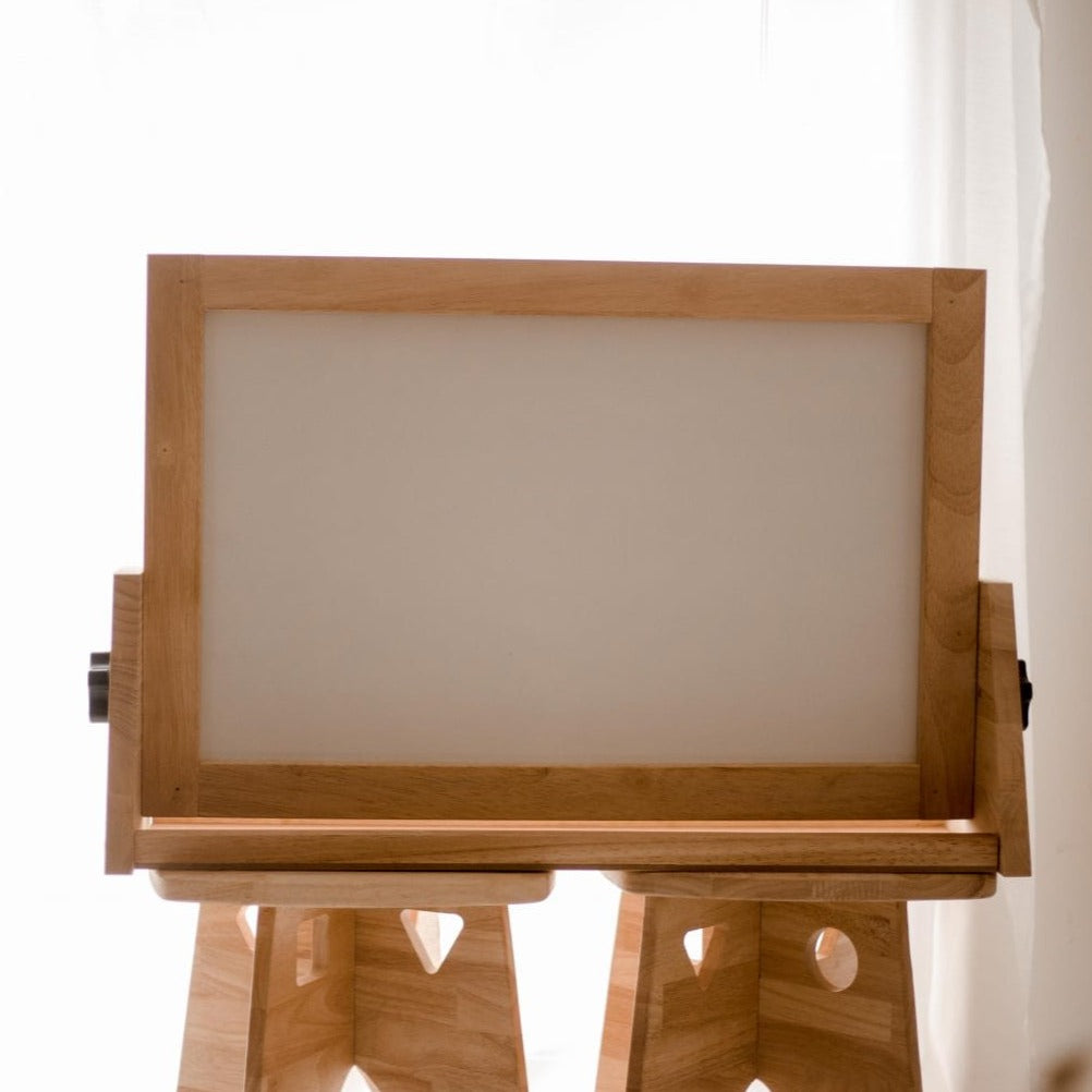 Qtoys 4 in 1 table Easel