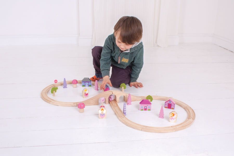 Fairy Figure of Eight Train Set