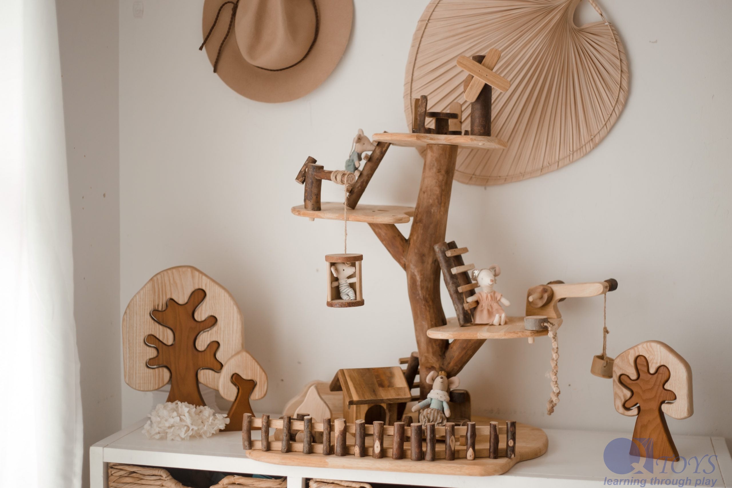 Qtoys Adventure Tree House